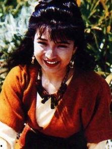 卢敏仪照片,镜头下的优雅与魅力